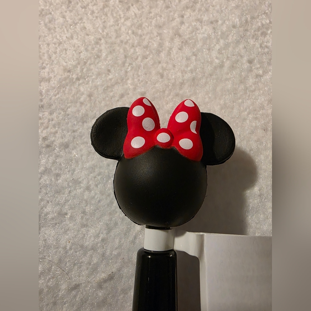 Disney Parks Minnie Mouse Polka Dot Pen NWT - Picture 2 of 4